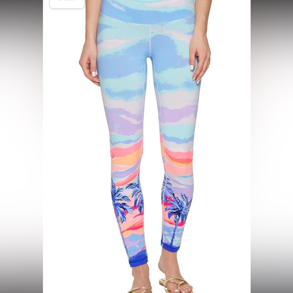 Lily Pulitzer Luxletica Capri Leggings Tropical Palm Tree Sunset pants size XS